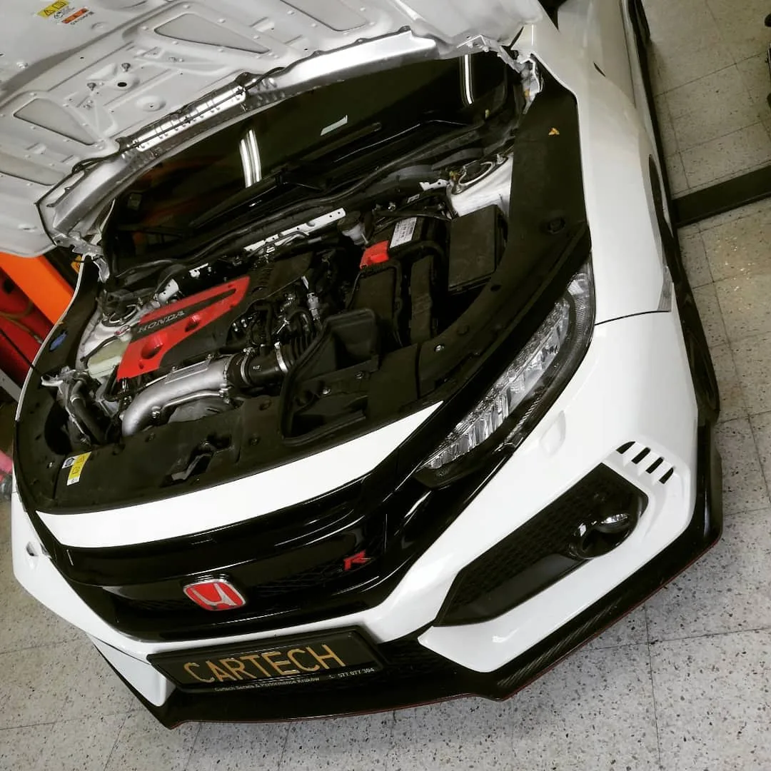 Chip tuning i modyfikacje performance samochodów sportowych w Krakowie – Cartech